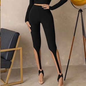 BLACK EXTREME STIRRUP RIB LEGGING